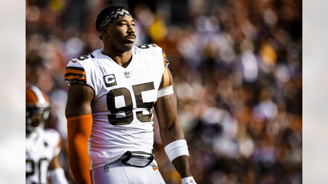 Cleveland Browns defensive end Myles Garrett (95) runs on the field during  an NFL football game