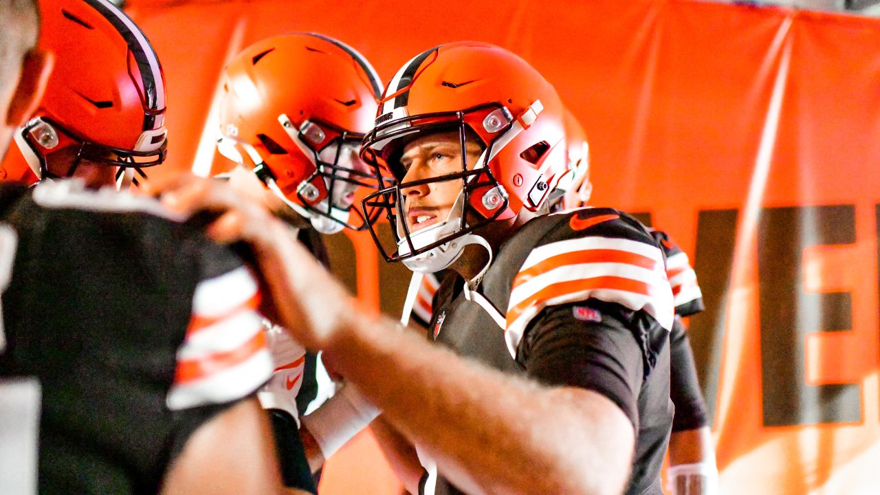 Photos: Week 7 - Broncos at Browns Pregame