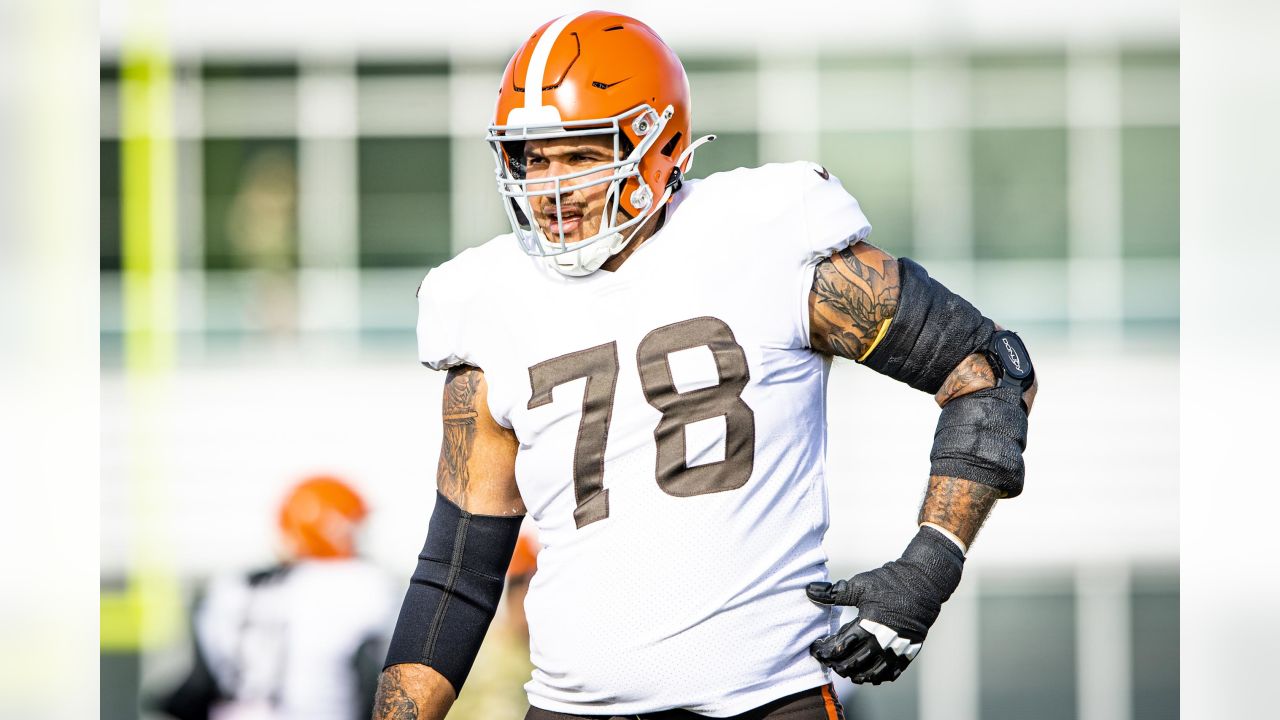 Jack Conklin excited to help Browns offense get close to full strength