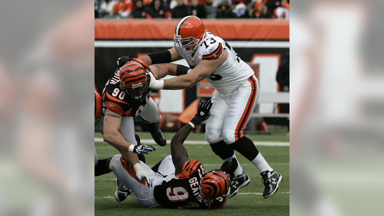 Cleveland Browns tackle Joe Thomas retires after 11 seasons