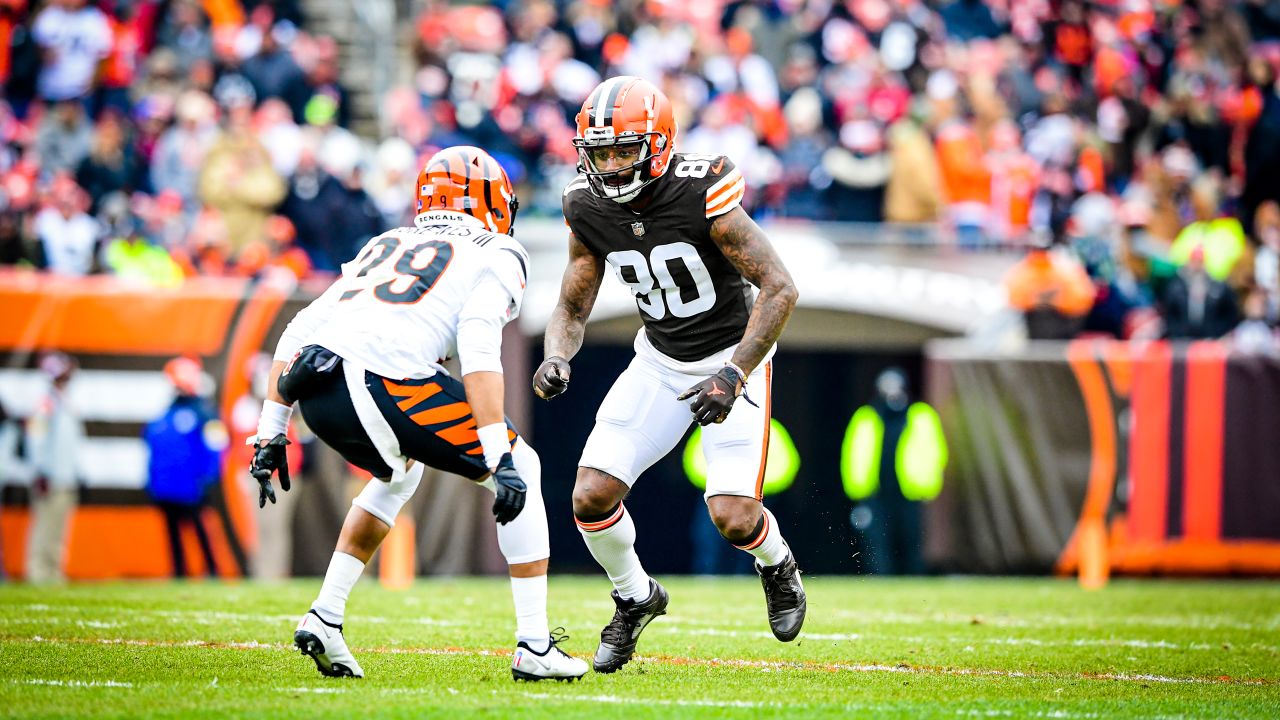 Browns down Bengals to close 2021 season with a win