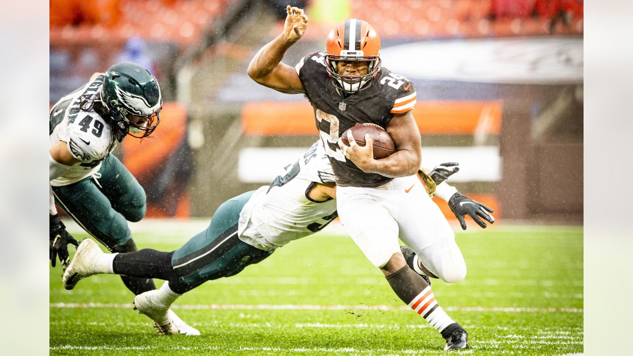 Cleveland Browns debut Color Rush uniforms after years of waiting