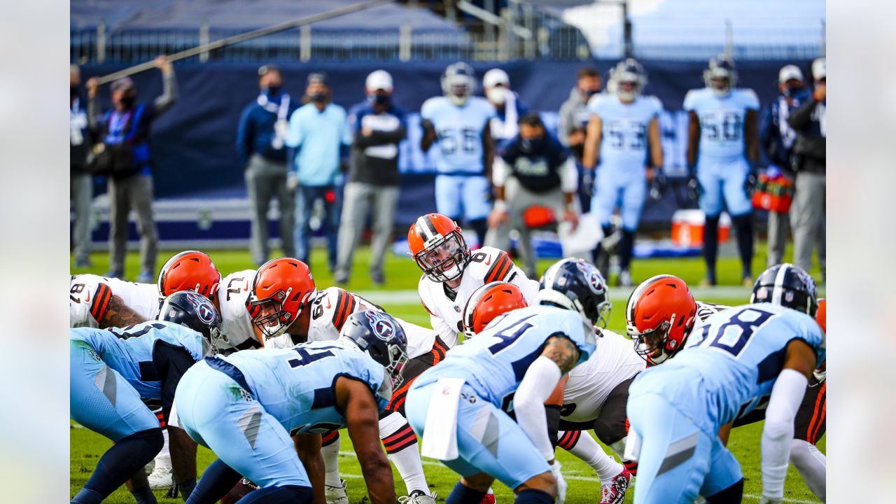 Browns vs. Titans Final Score: Cleveland's historic first-half leads to 41-35  victory over Titans - Dawgs By Nature