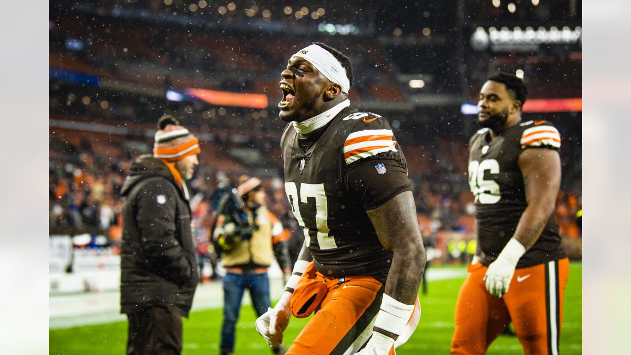 PHOTOS: Browns win vs Ravens 13-3