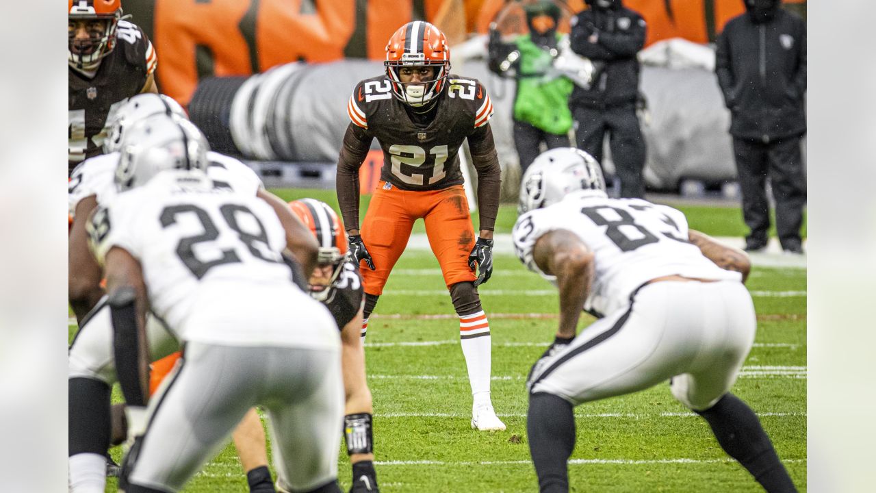 Browns' Sione Takitaki tests positive for COVID-19; will sit out Jaguars  game along with Myles Garrett and Denzel Ward 