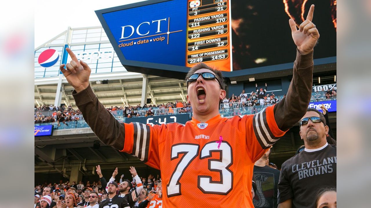 Cleveland Browns vs. Pittsburgh Steelers. Fans support on NFL Game.  Silhouette of supporters, big screen with two rivals in background Stock  Photo - Alamy