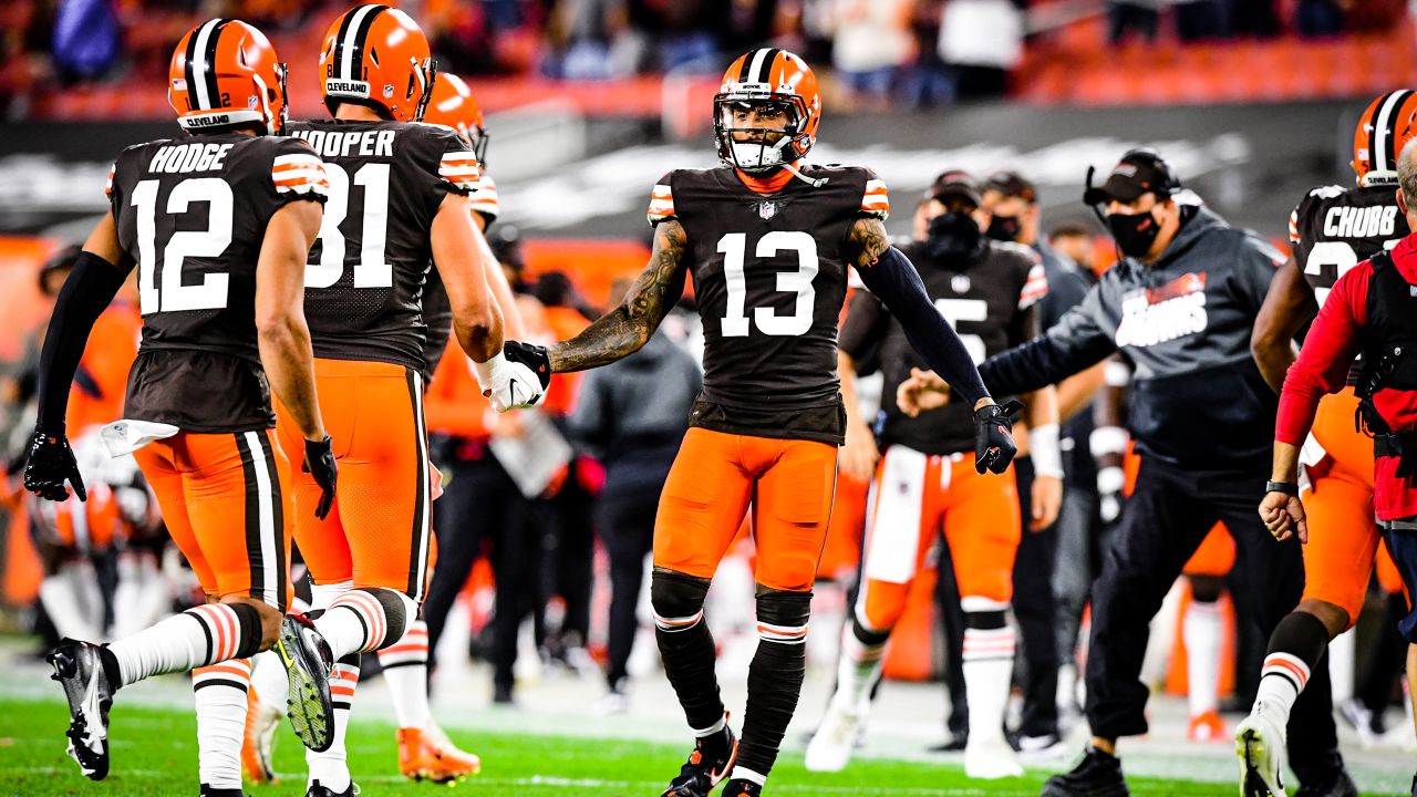 Baker Mayfield, Browns offensive line deliver to beat Bengals