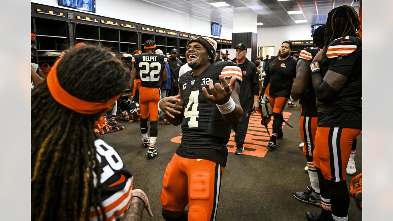 Nick Chubb rushes for a 13-yard Gain vs. Cincinnati Bengals 