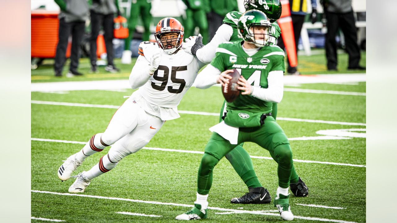 Larry Ogunjobi named Browns' PFWA Dino Lucarelli 'Good Guy Award' winner