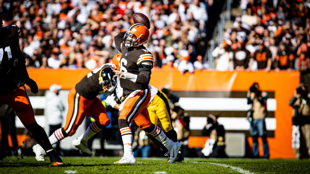 Photos: Week 8 - Steelers at Browns Game Action