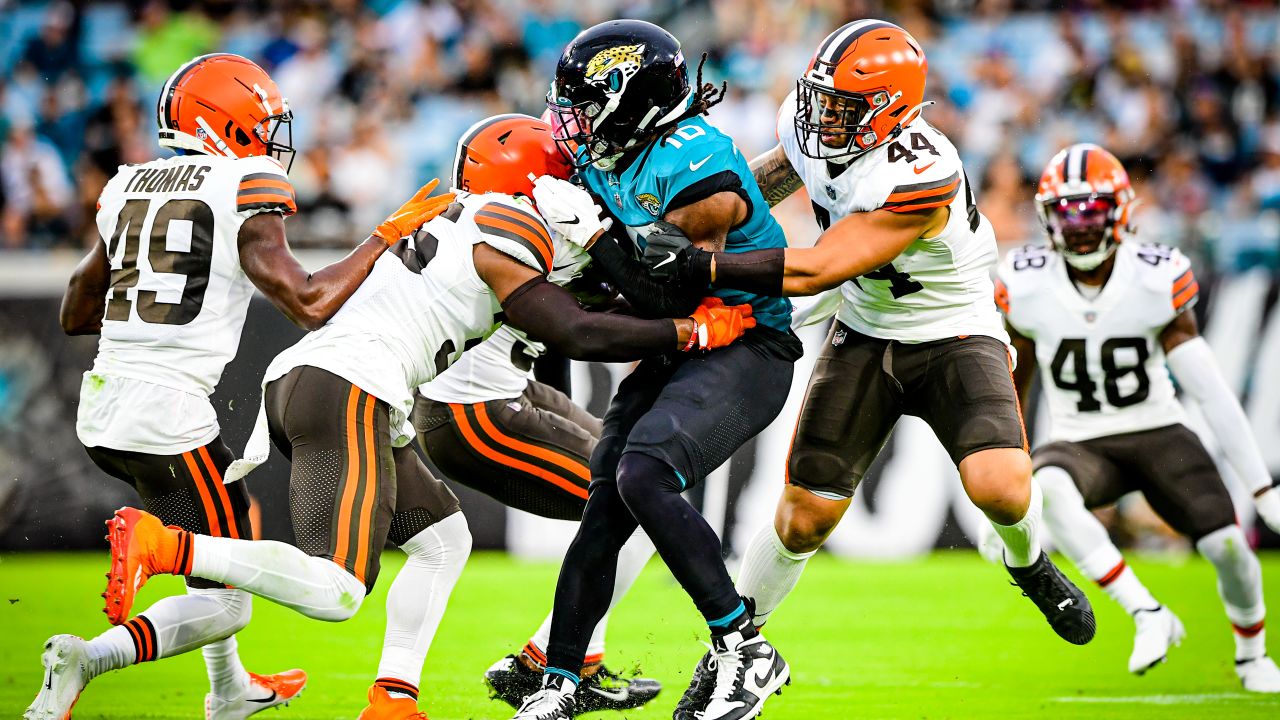 Cleveland Browns linebacker Jeremiah Owusu-Koramoah runs through a drill  during an NFL football practice at the team's training facility Wednesday,  June 2, 2021, in Berea, Ohio. (AP Photo/Ron Schwane Stock Photo 