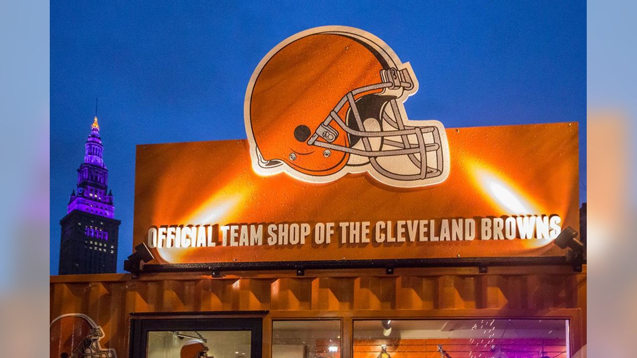 cleveland browns team shop locations