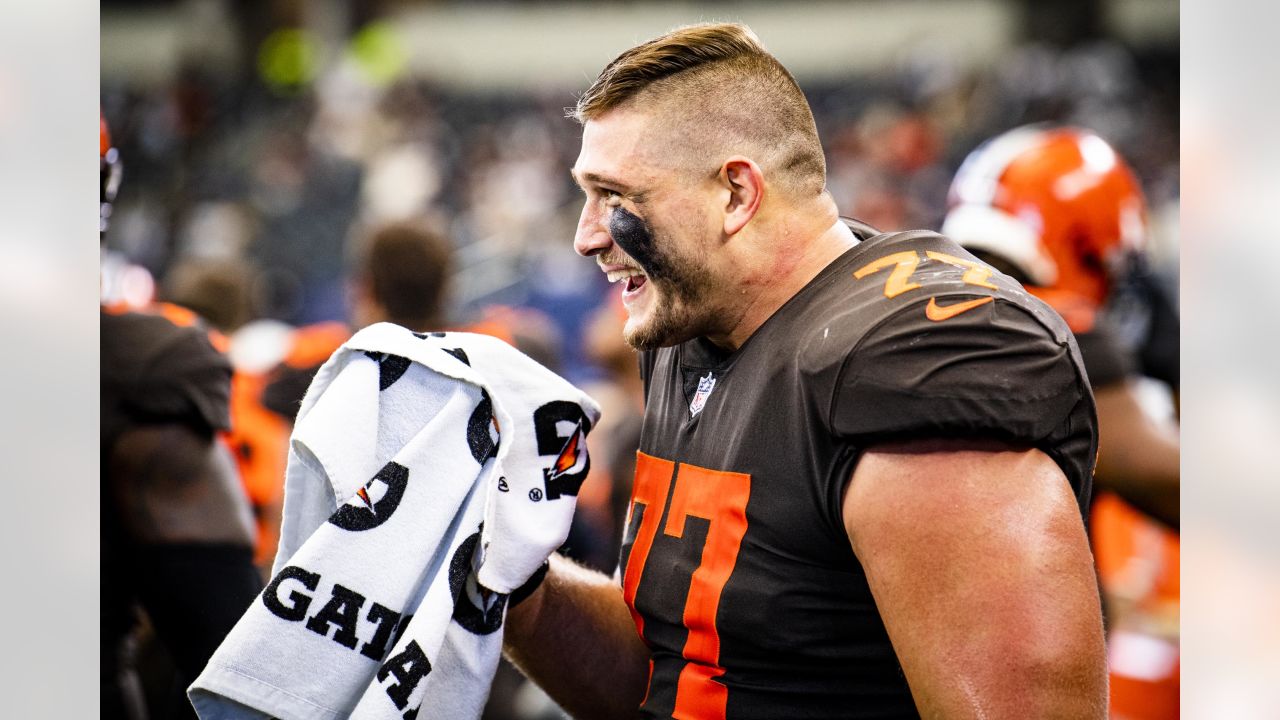 November 03, 2019: Cleveland Browns offensive guard Wyatt Teller (77) looks  to make a block in the first half of the game between Denver and Cleveland  at Empower Field in Denver, CO.