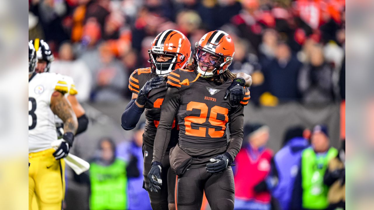 Photos: Week 11 - Browns vs. Steelers Game Action