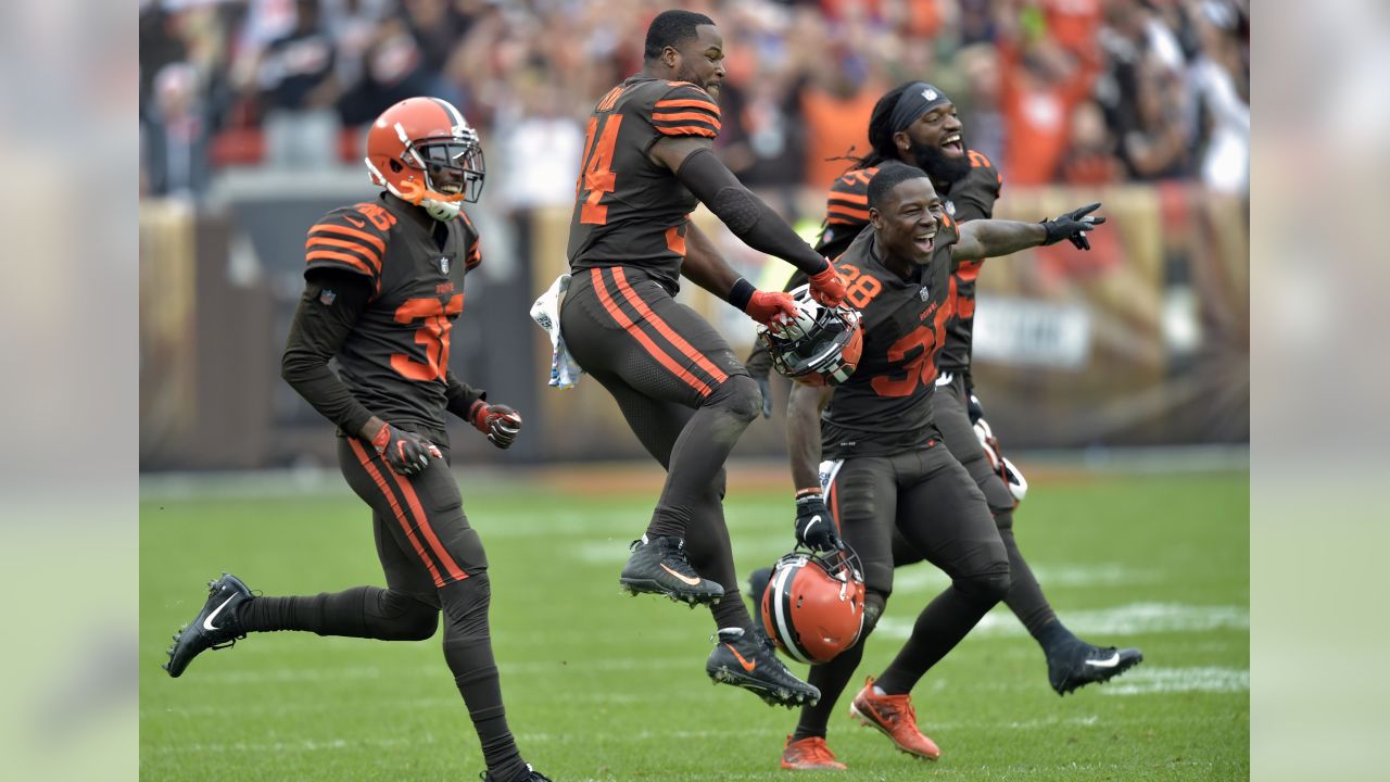 Oakland Raiders defeat the Cleveland Browns in overtime for first