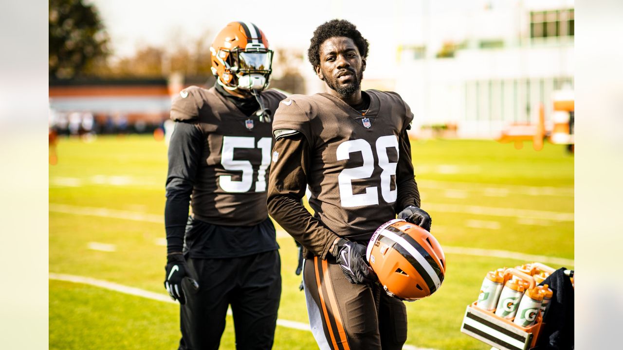 Cleveland Browns' Jeremiah Owusu-Koramoah activated from COVID-19 list