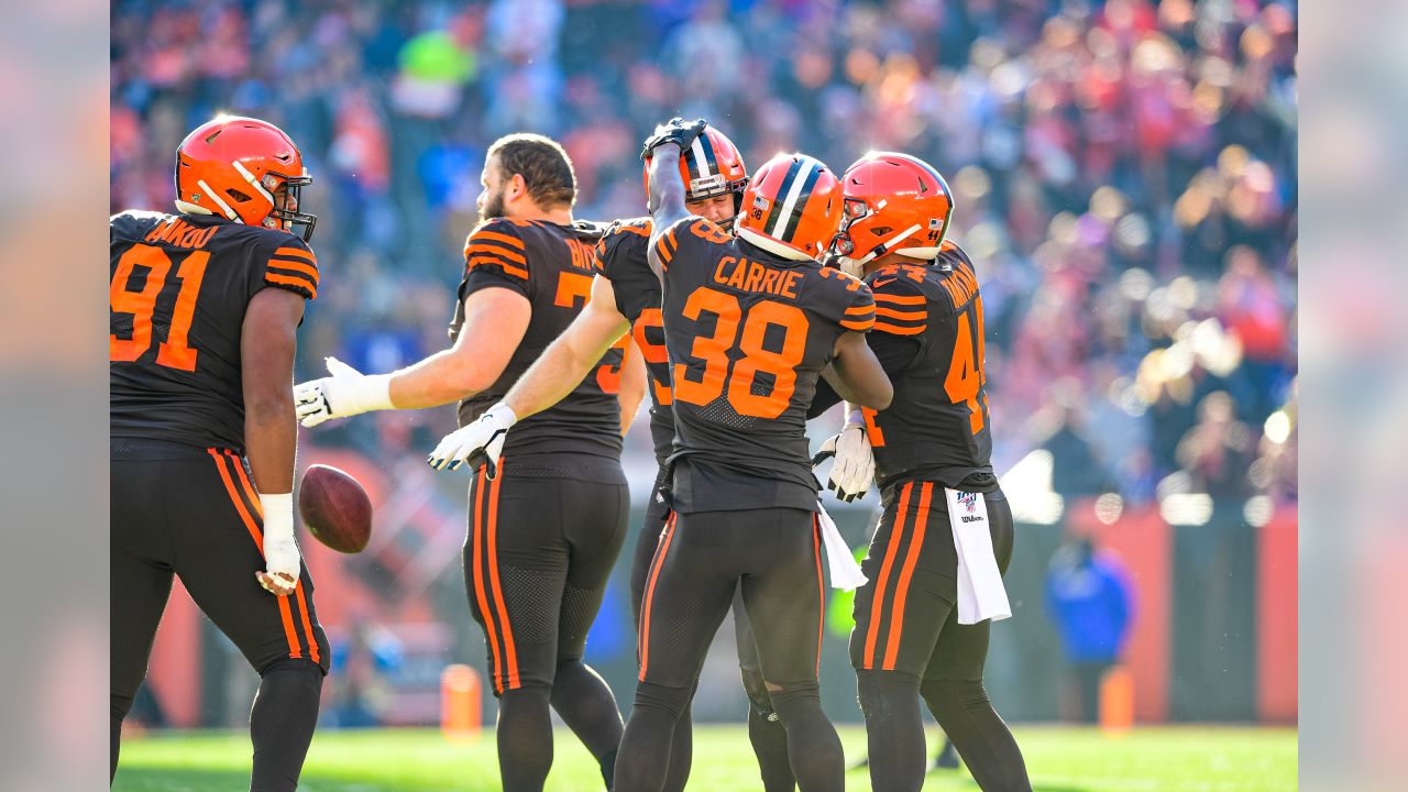 Lamar Jackson's three touchdowns have Ravens leading Browns 21-3 at halftime  - NBC Sports