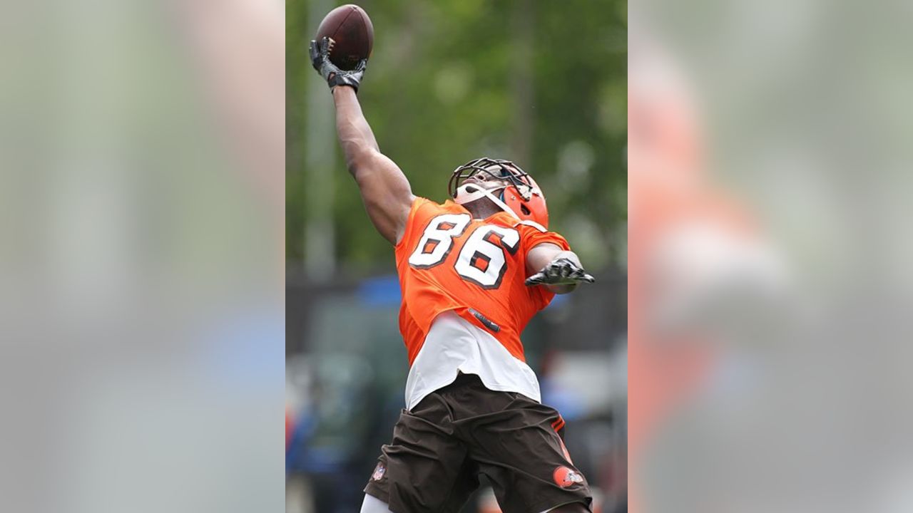 Browns' Myles Garrett has `an aura' like none other at first practice