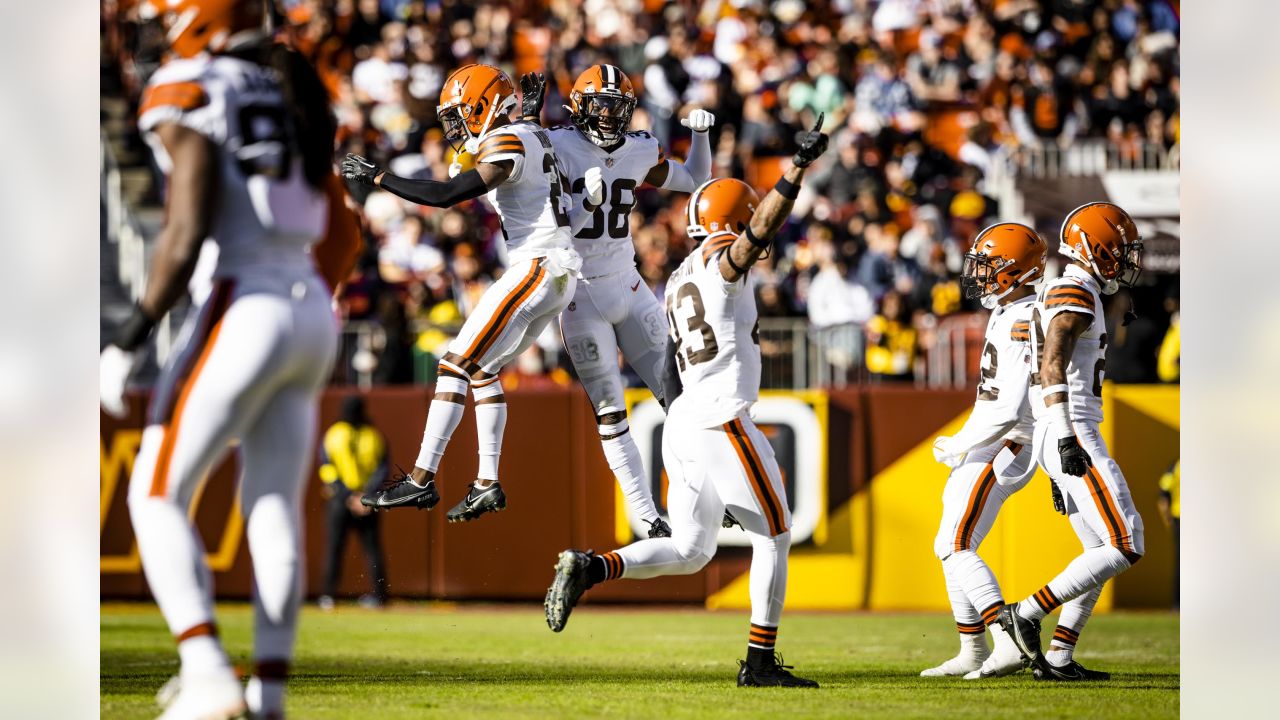 PHOTOS: Browns win 24-10 vs Commanders