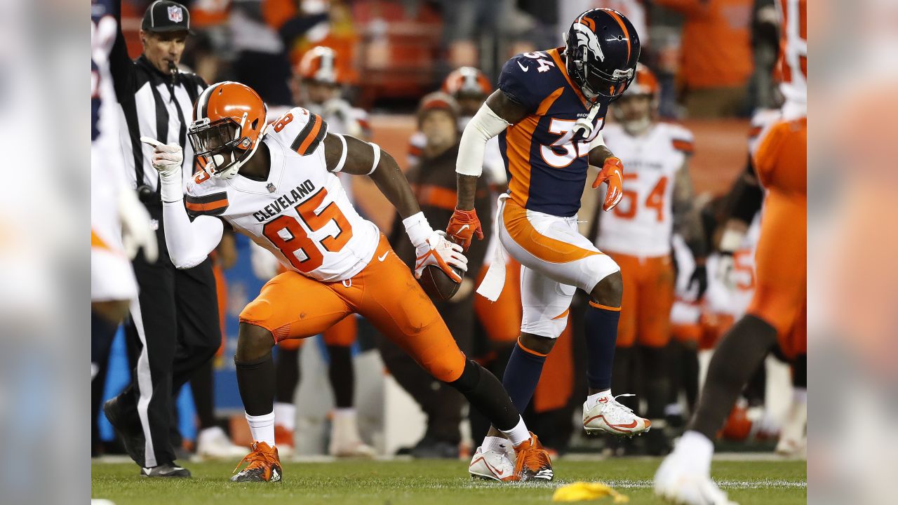 Browns hold on for narrow victory over visiting Broncos