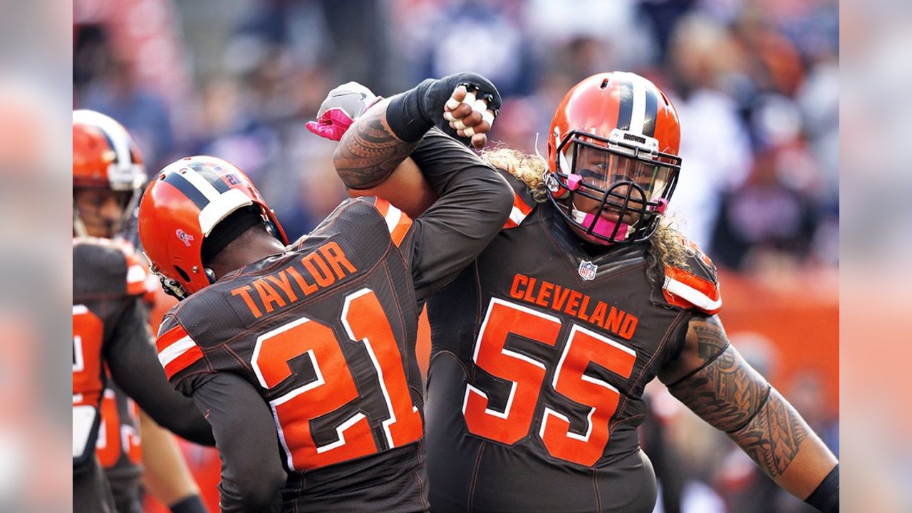 Back On The Field, Brady Leads Patriots 33-13 Against Cleveland Browns