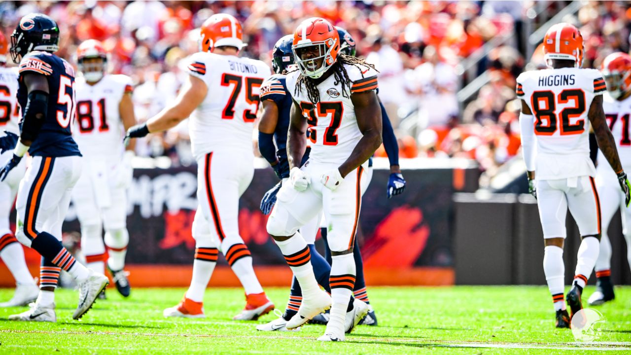 Kareem Hunt brings angry style to Cleveland Browns running game