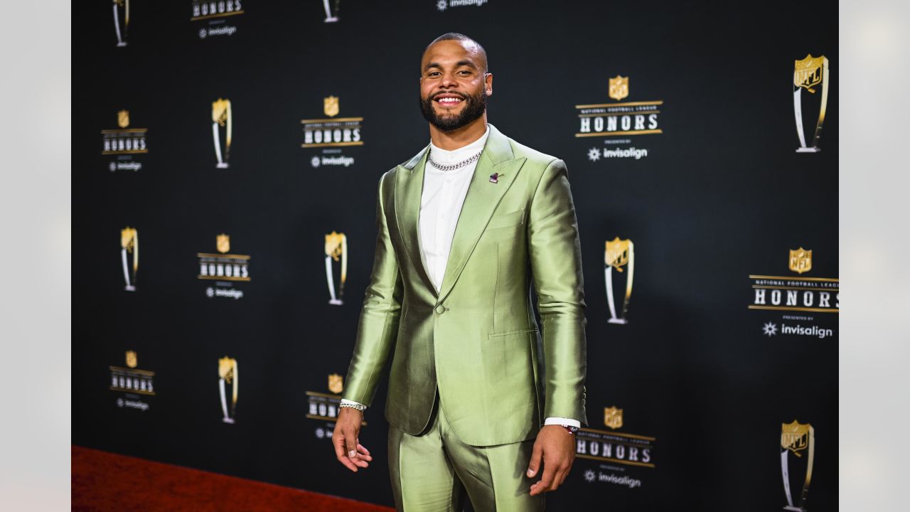 Sam Hubbard Suits Up in Shiny Loafers at NFL Honors Red Carpet 2023 –  Footwear News