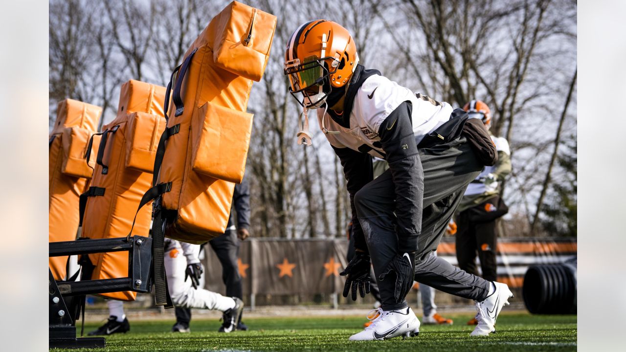 Browns injuries: Updates on Denzel Ward, Alex Wright and Marquise