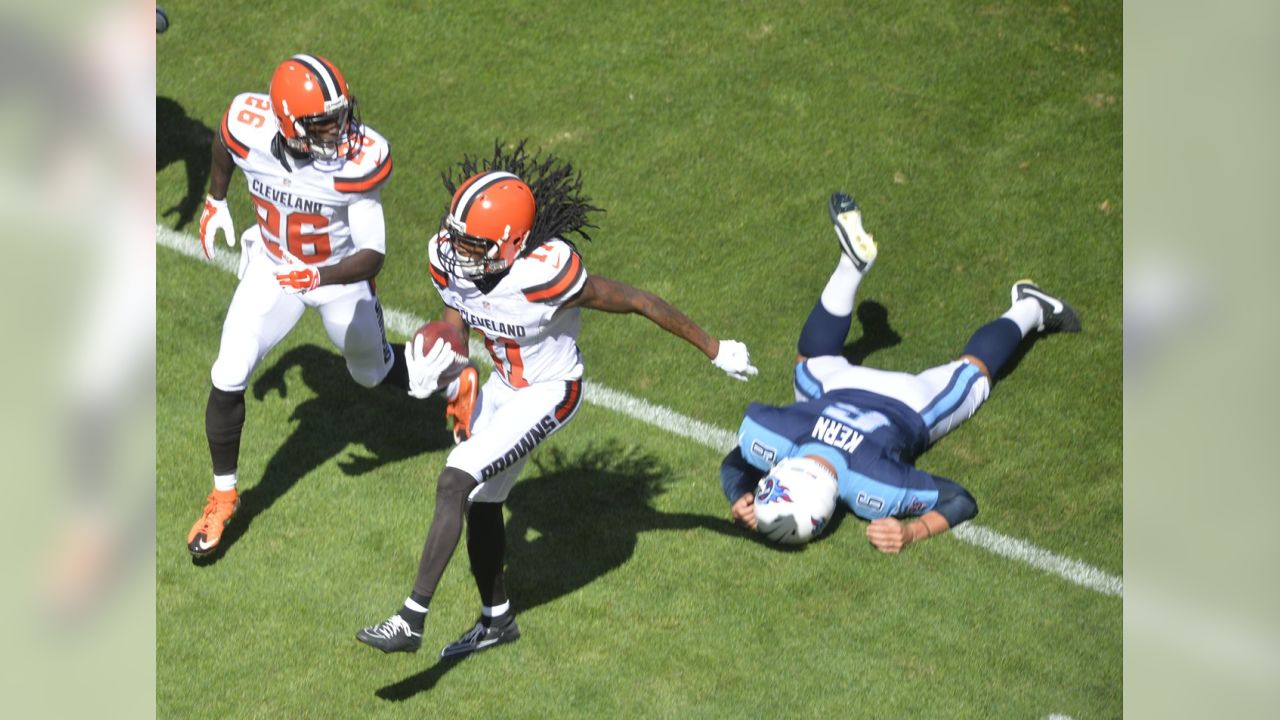 File:Cleveland browns uniforms20.png - Wikipedia