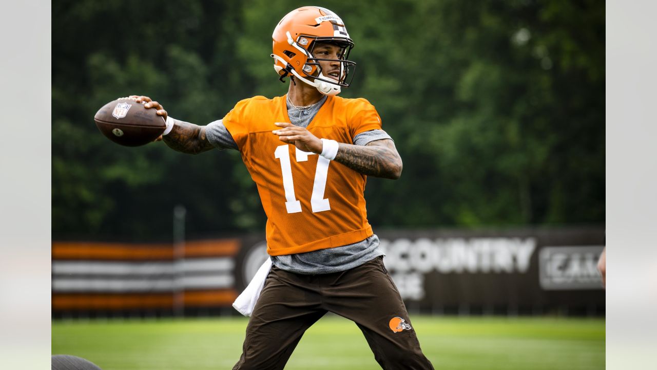 Browns Mailbag: How will the offensive line adjust to more games with  Deshaun Watson?