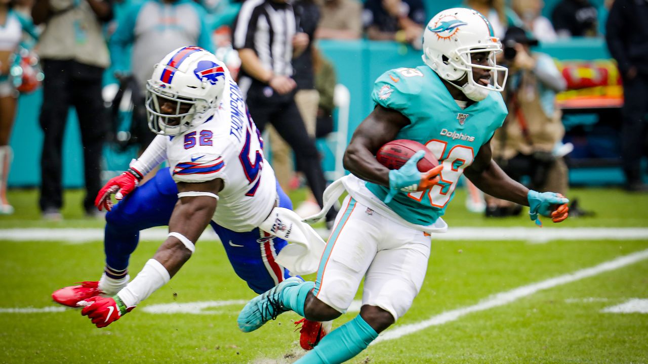 Miami Dolphins’ Jakeem Grant leaves Browns game after