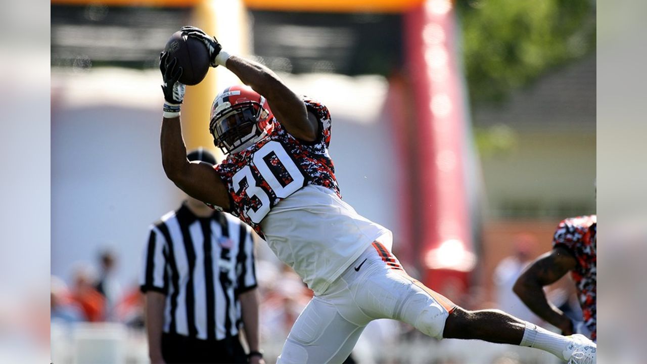 Mike Pettine introduces a Browns camouflage touch to special practice  jerseys