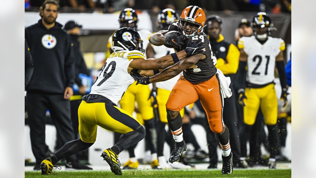 Steelers vs. Browns final score, results: Jacoby Brissett, Nick Chubb power  Cleveland past Pittsburgh