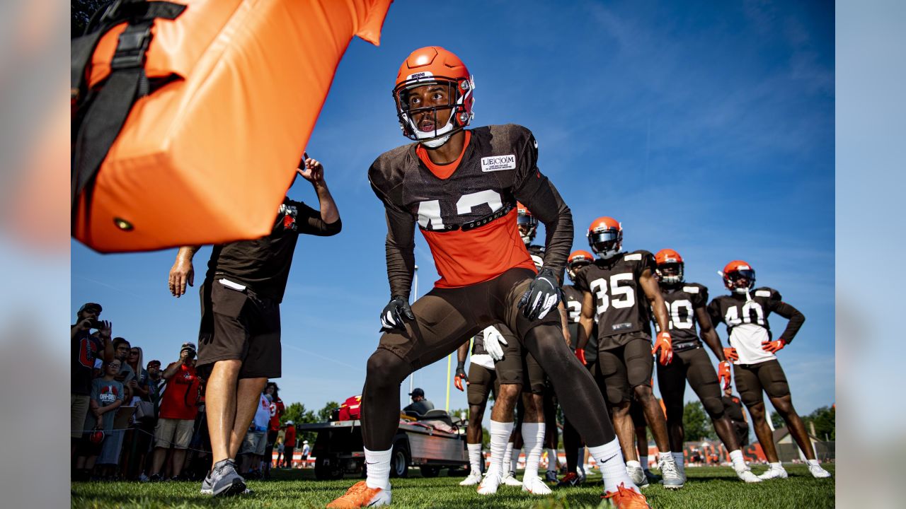 Nick Chubb: Browns' Healthy O-Line Ready for AFC 'Blood Bath'