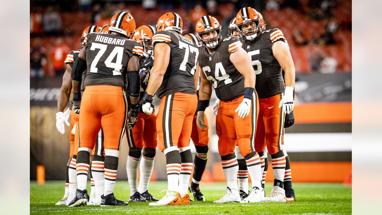 Reviewing the O-line: Browns had one of NFL's best and deepest groups