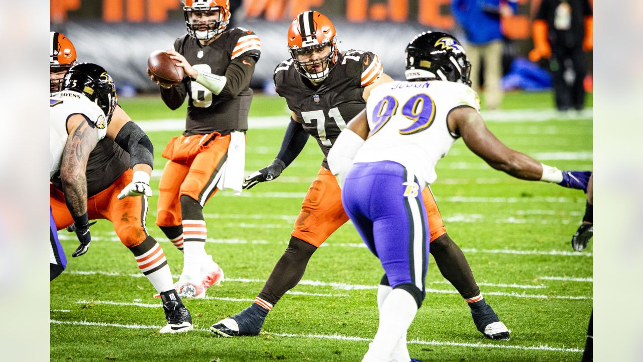 Our favorite photos from Cleveland Browns' 47-42 loss to Baltimore Ravens:   photographers 