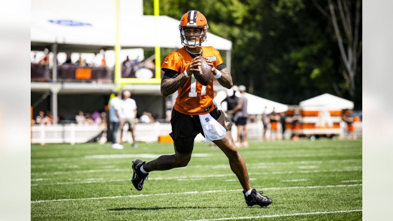 PHOTOS: Myles Garrett football camp at Gilmour Academy, June 11, 2022 –  News-Herald