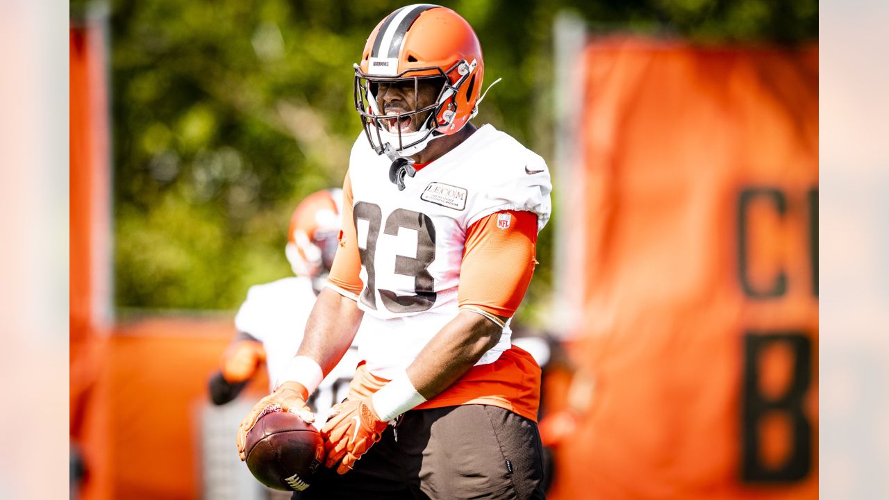 Stefanski doles out much-deserved praise for Browns O-line