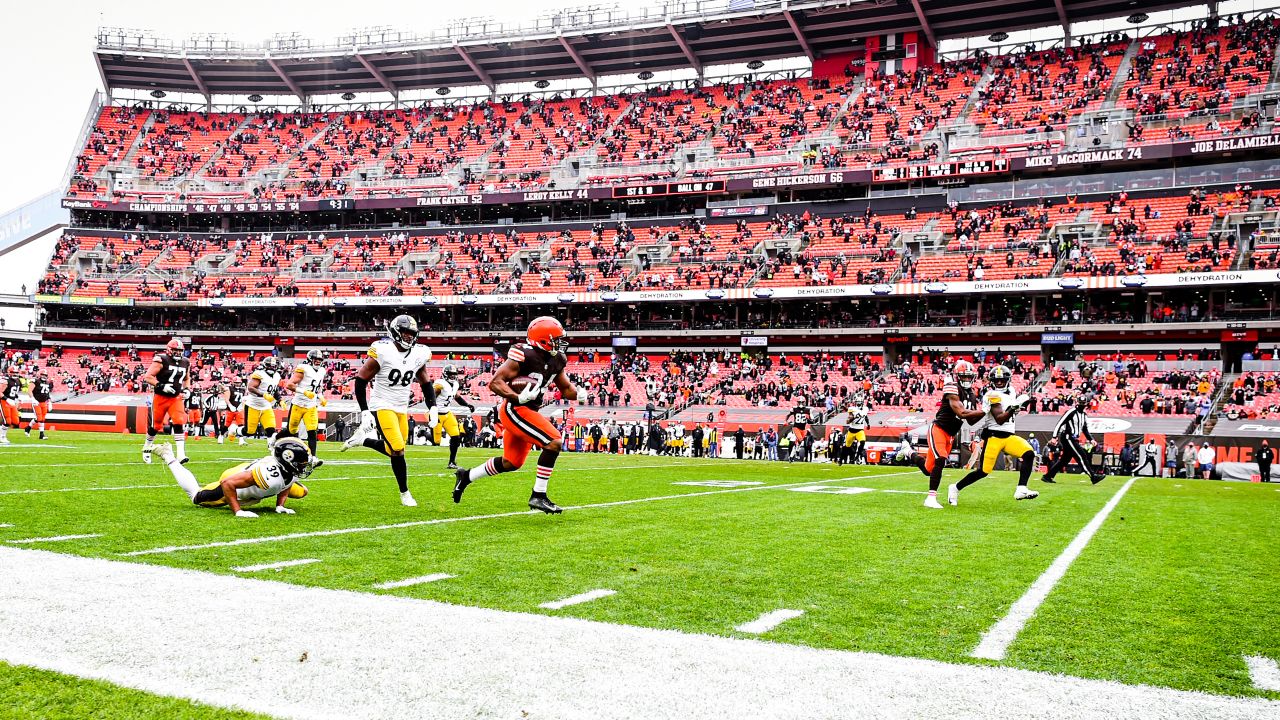 Browns hold on to edge Steelers, playoff rematch set for Sunday