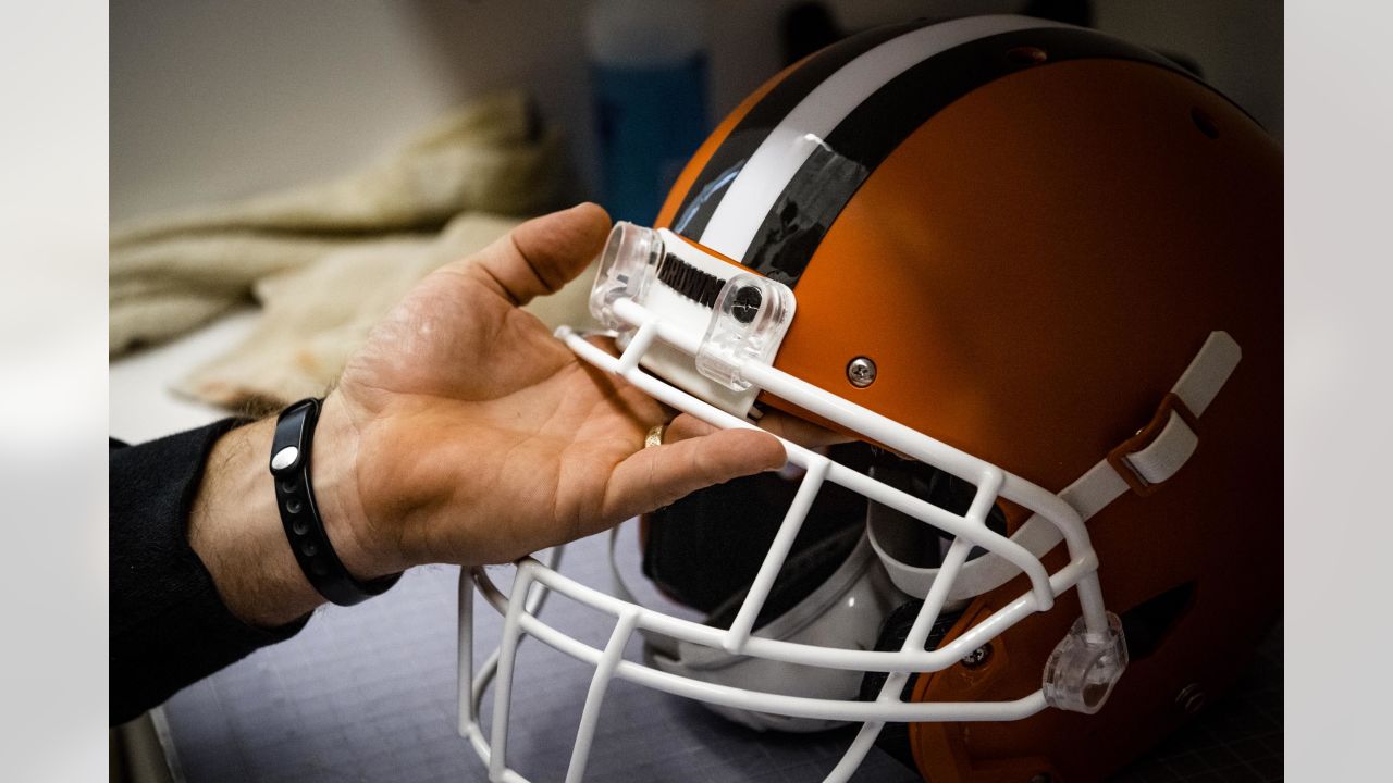 Browns to wear alternate white helmets three times in 2023 – News-Herald