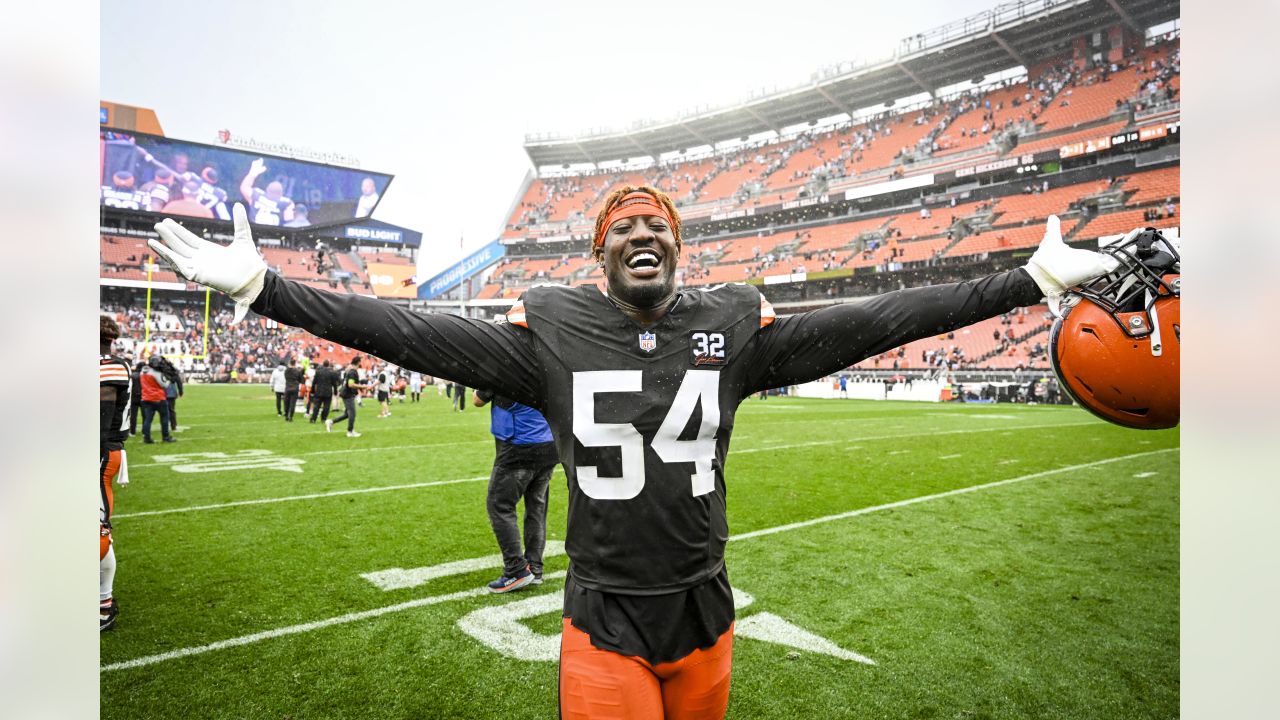 First Half Notes: Browns and Bengals in Rainy, Defensive Slug Fest - Sports  Illustrated Cleveland Browns News, Analysis and More