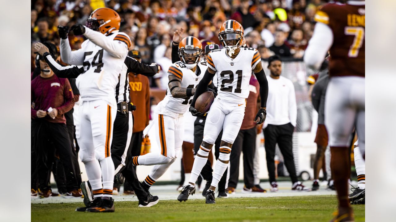 PHOTOS: Browns win 24-10 vs Commanders