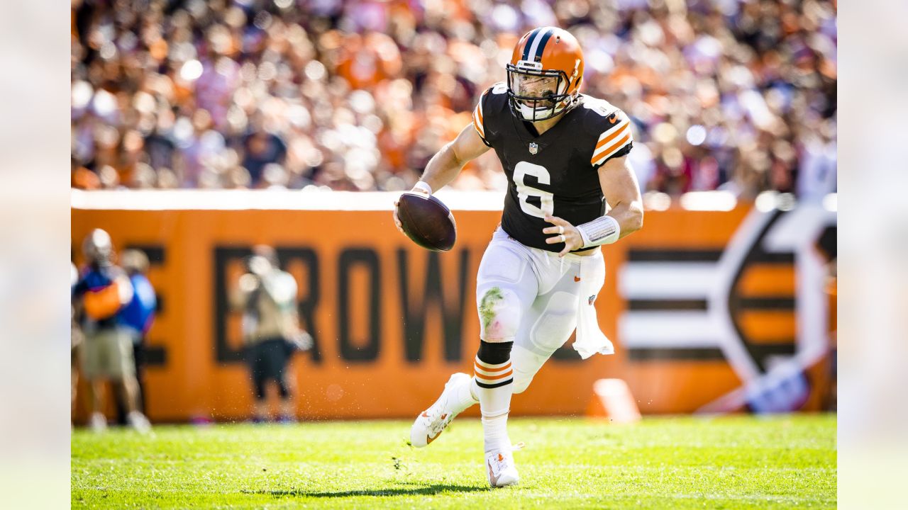 Cleveland Browns quarterback Baker Mayfield (6) calls a play in the first  quarter of an NFL football game against the Miami Dolphins, Sunday, Nov.  24, 2019, in Cleveland. The Browns won 41-24. (