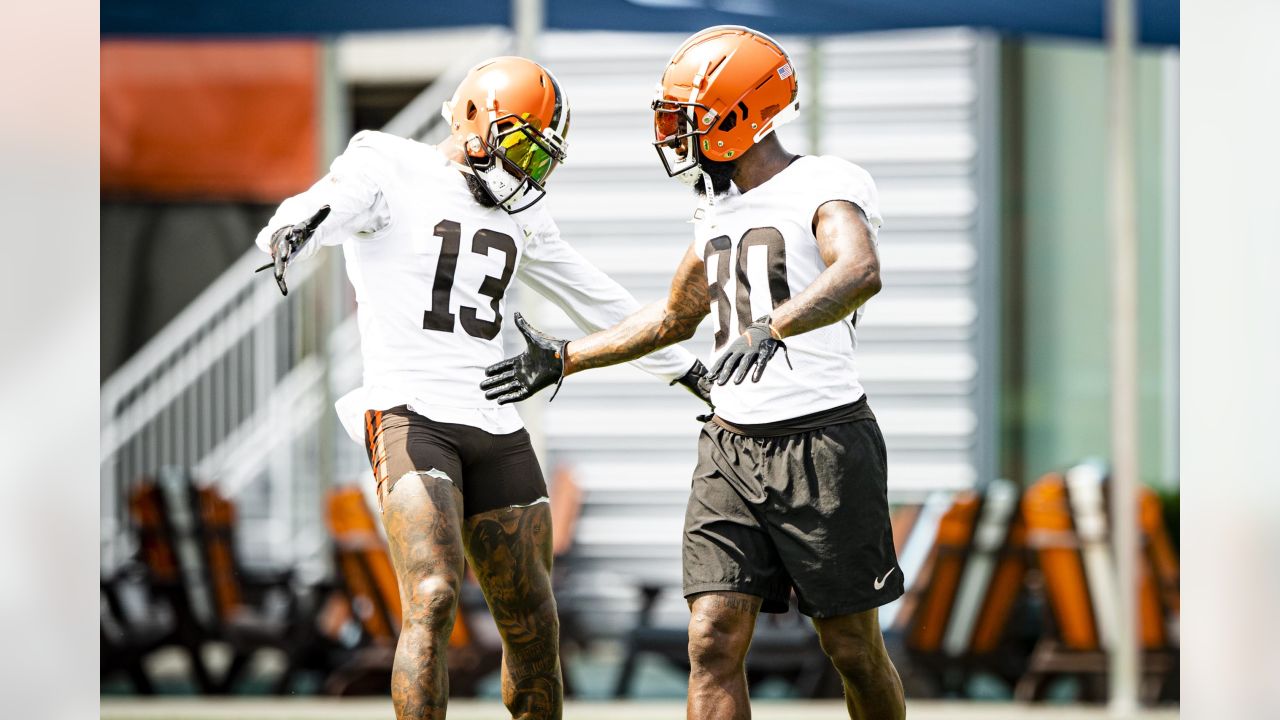 Browns place Chris Hubbard, MJ Stewart and Andy Janovich on injured reserve