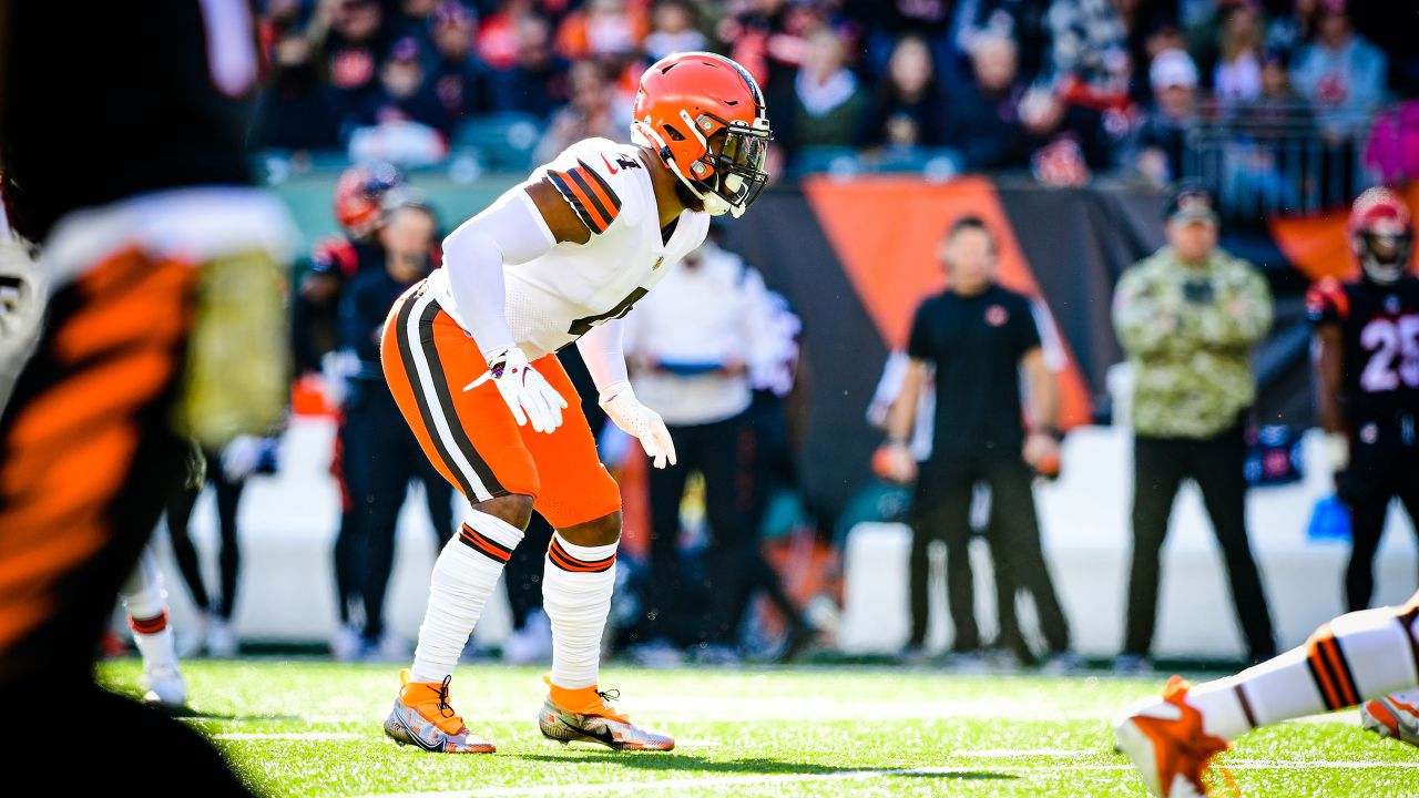 Photos: Week 9 - Browns at Bengals Game Action