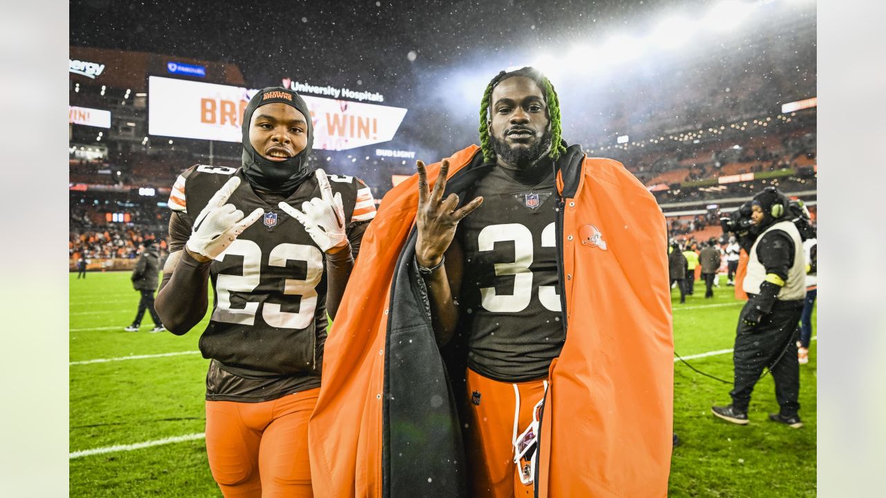 Game Balls: 5 standouts who helped lead the Browns to a Week 15 win