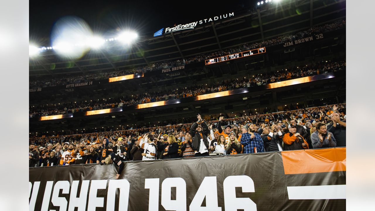 Photos: In Focus - Gameday at FirstEnergy Stadium