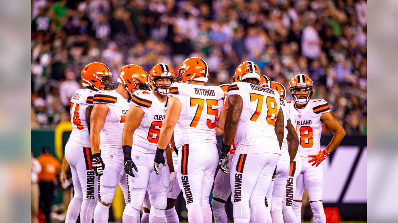 East Rutherford, New Jersey, USA. 16th Sep, 2019. Cleveland Browns  quarterback Baker Mayfield (6) in action during the NFL game between the  Cleveland Browns and the New York Jets at MetLife Stadium