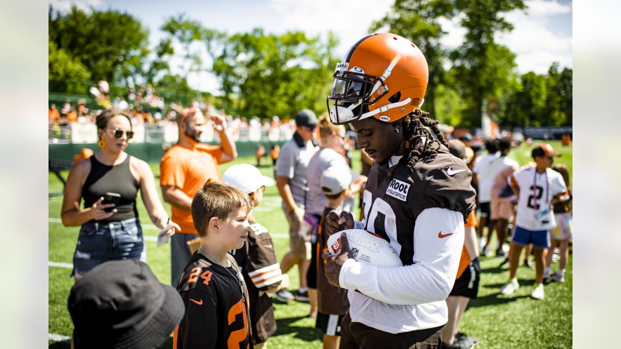 Cleveland Browns Training Camp Recap: Day 4 - Live in Berea - Dawgs By  Nature