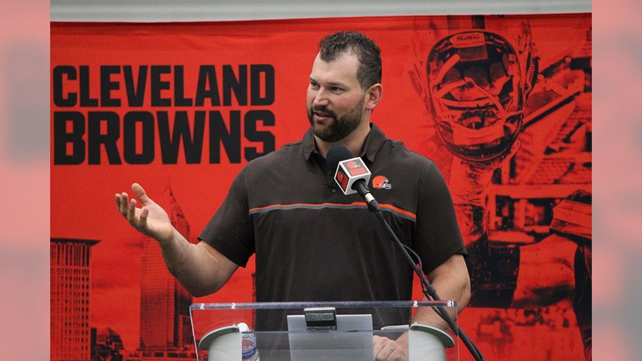 Browns, Josh Gordon, Joe Thomas earn local awards